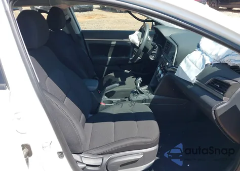 2019 Hyundai Elantra Sel z USA, uszkodzony, nr VIN 5NPD84LF1KH425928